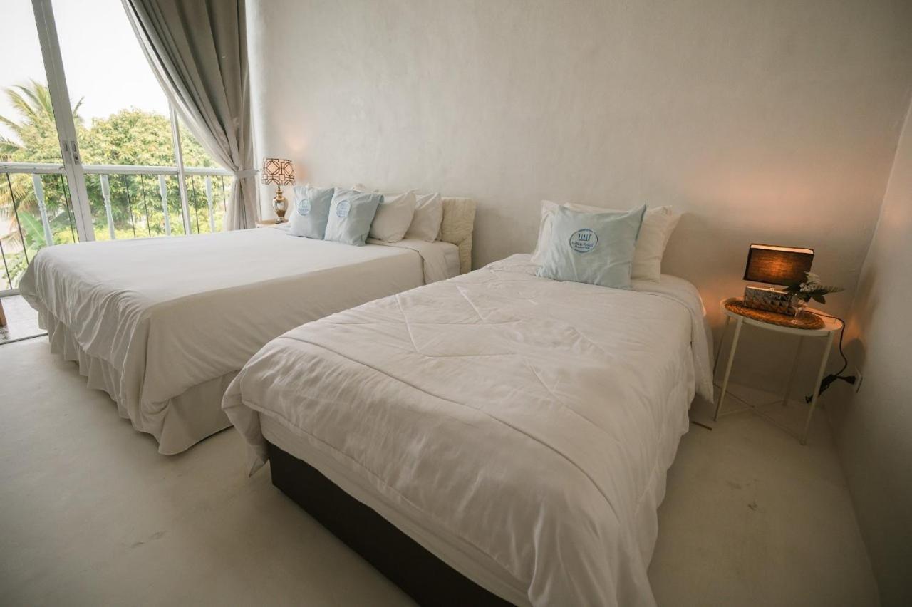 White Wall Riverfront Hotel Kamphaeng Phet Bagian luar foto