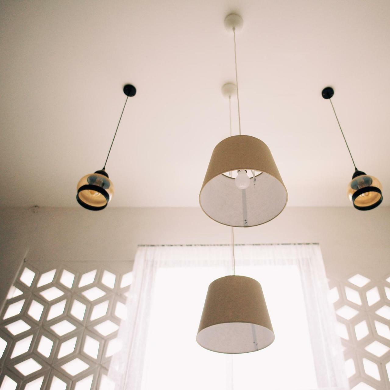 White Wall Riverfront Hotel Kamphaeng Phet Bagian luar foto